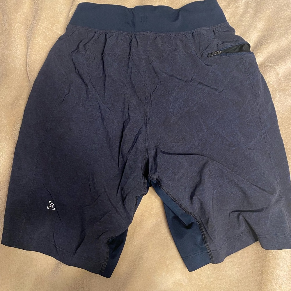 9.5” mens lululemon shorts